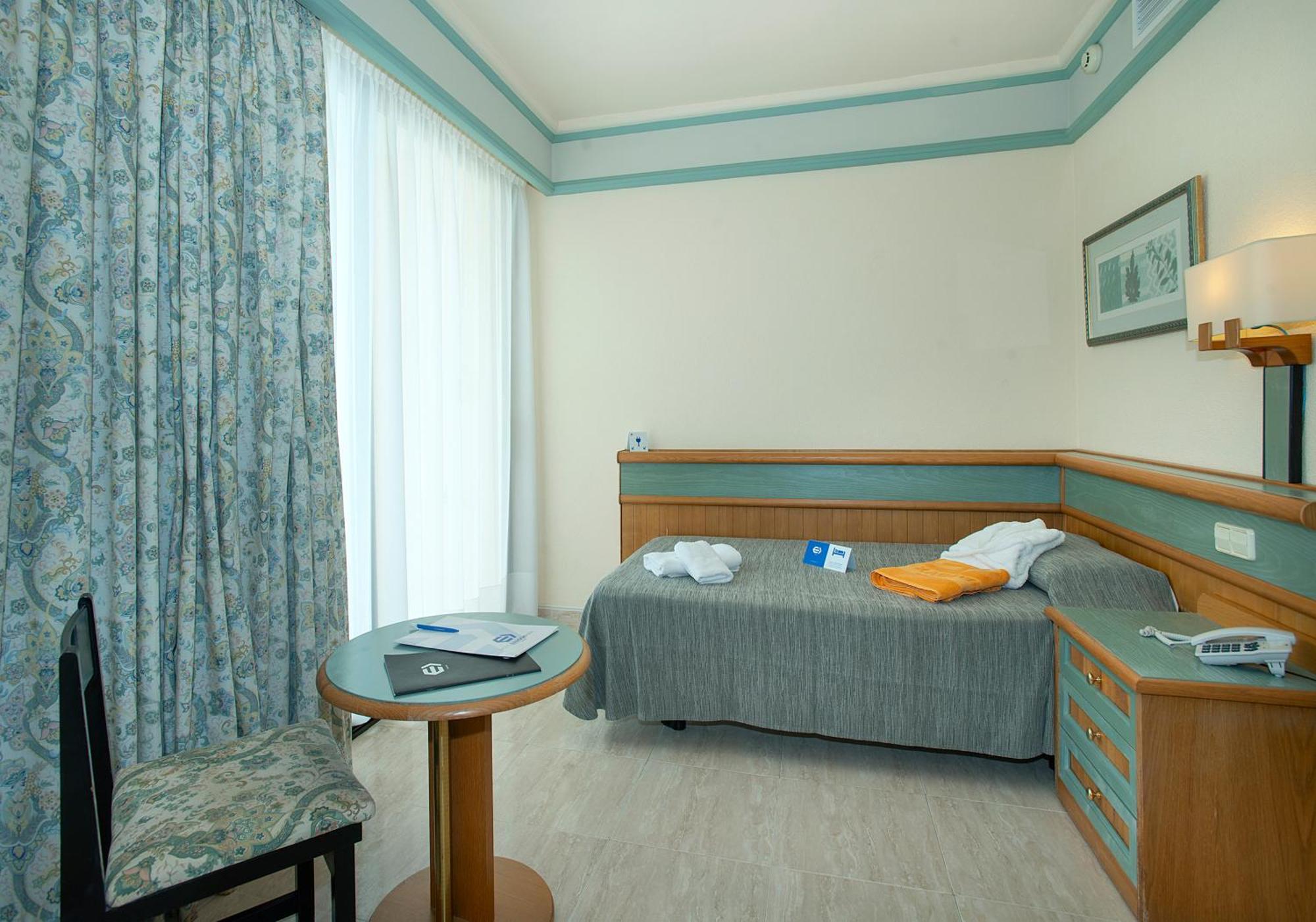 Exagon Park Hotel Can Picafort  Værelse billede